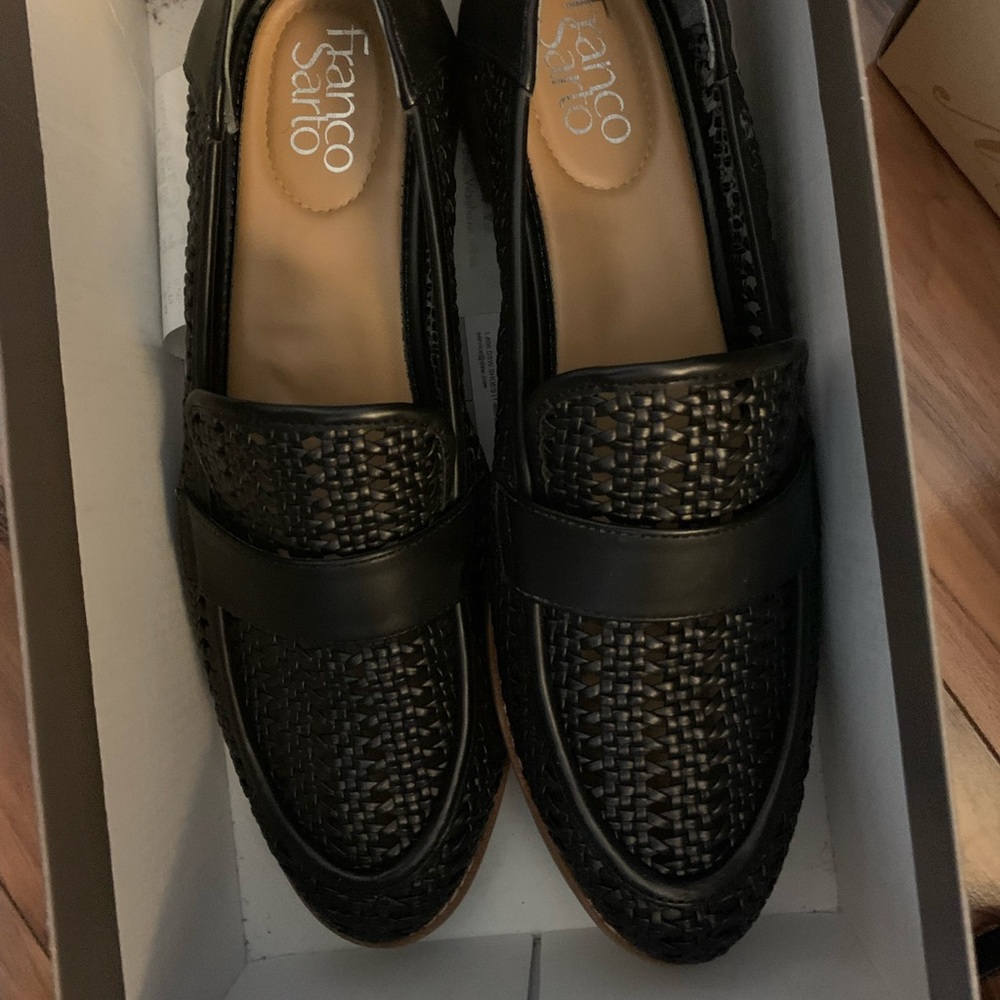 Black sandal